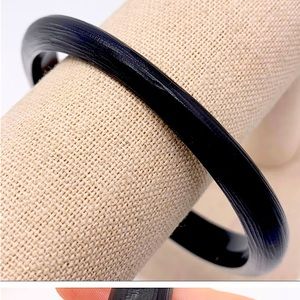 Alexis Bittar Black Tapered Carved Lucite Bangle Bracelet